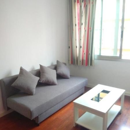 Plaza Merced Apartamentos مالقة المظهر الخارجي الصورة