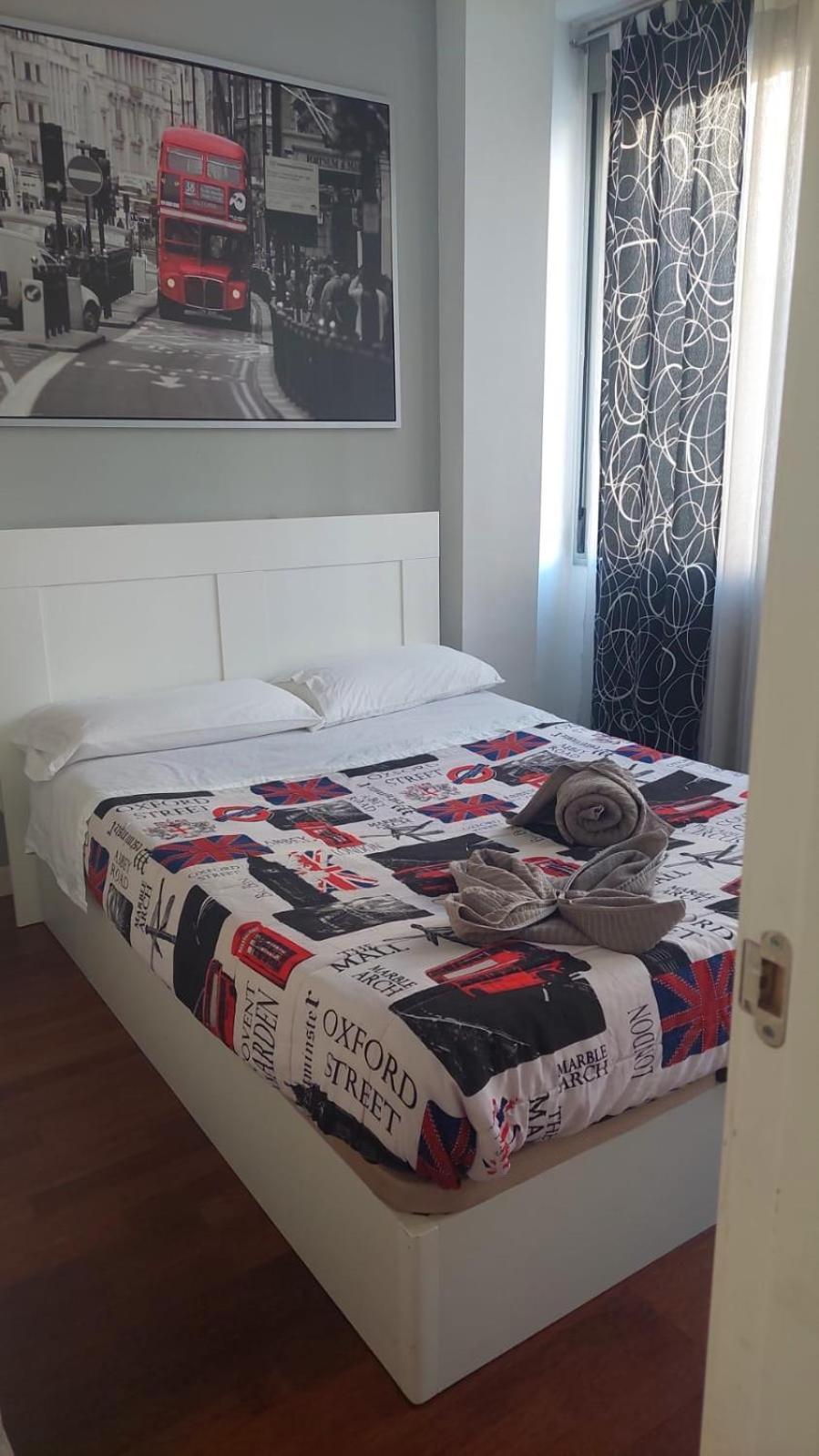 Plaza Merced Apartamentos مالقة المظهر الخارجي الصورة